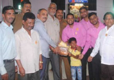 दिवाळी फराळ वाटप